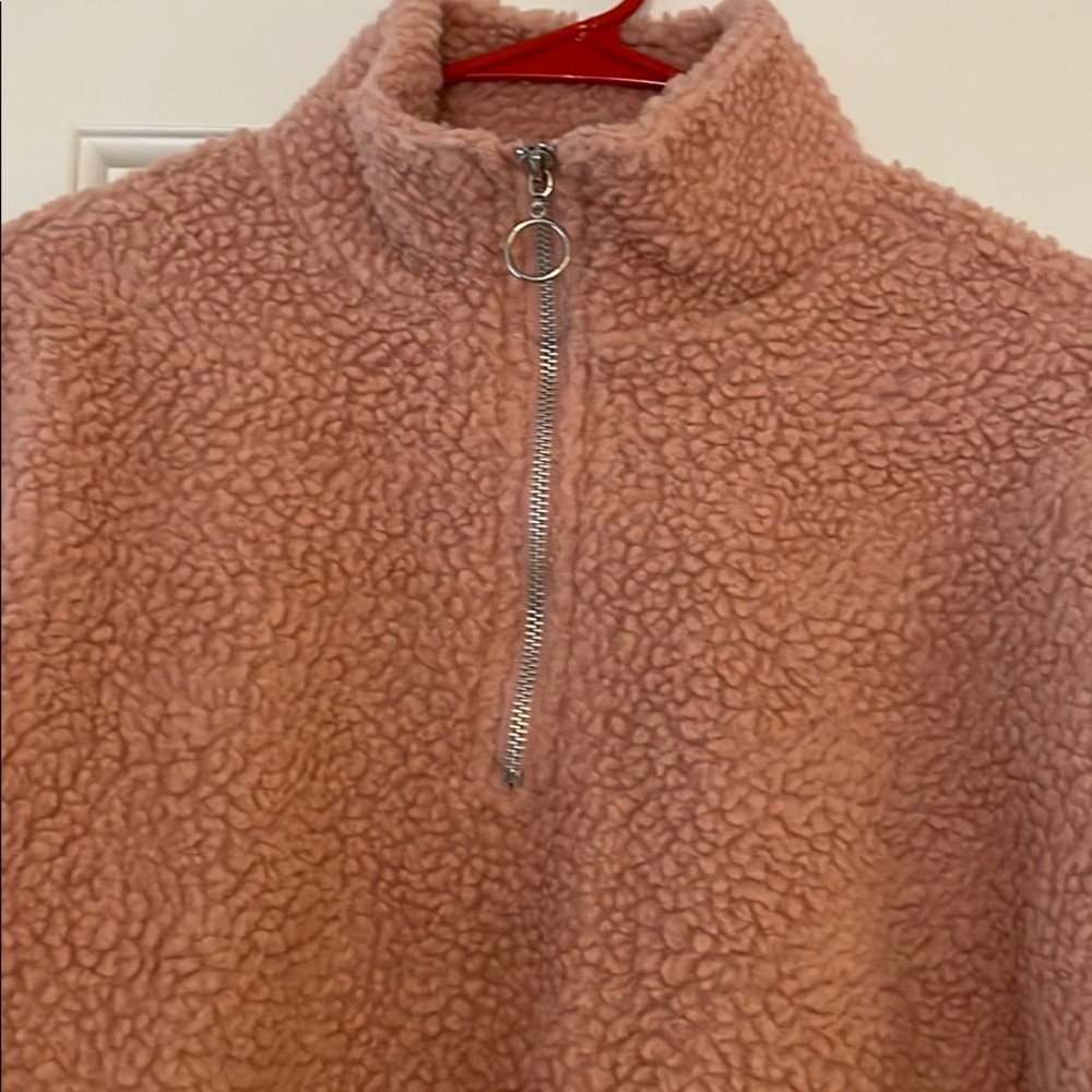 Two sweaters - Picture 2 of 5